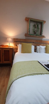 Luxury King/Twin Room 4 @De Akker Guesthouse in Oudtshoorn